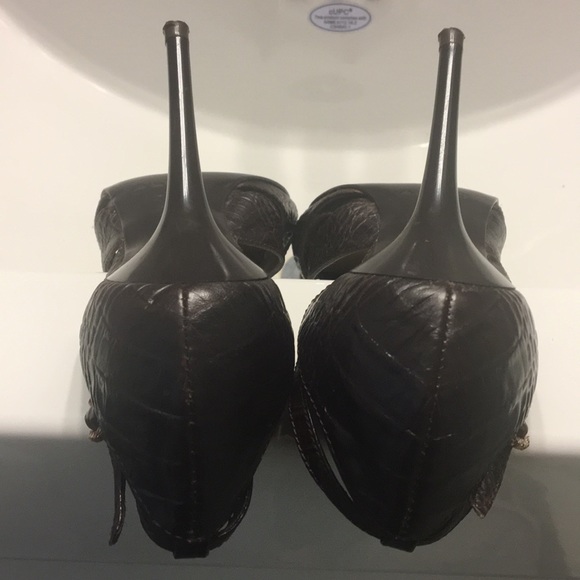 Aldo pointy toed brown snake skin heels in size 38 - Picture 3 of 5